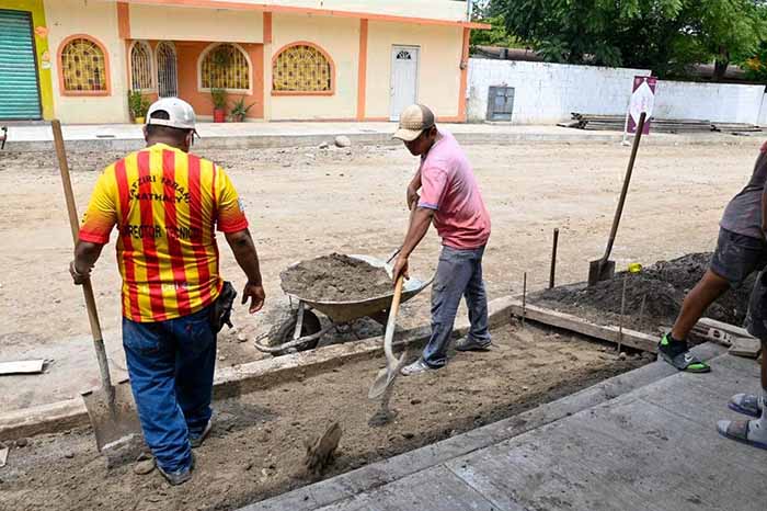 Supervisa Rosy Urbina Avance De Obra En Colonia Pintoresco De