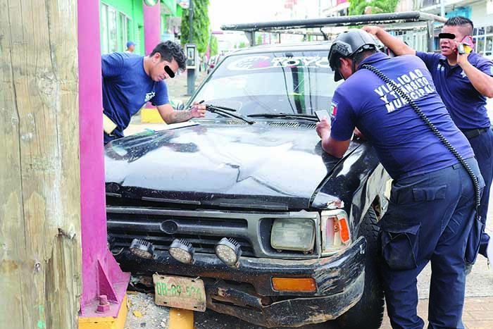 Colisionaron por No Respetar el Semaforo Periódico El Orbe