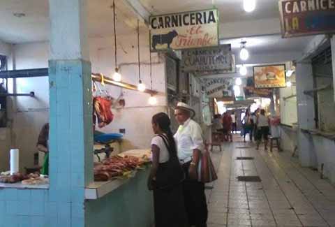Tablajeros Exigen Seguridad en el Mercado Sebastián Escobar