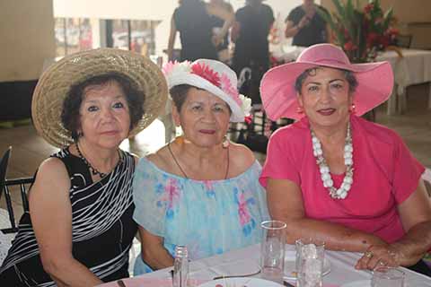 Leonora Arrazola, Cristina Toledo, Martha Quiroz.