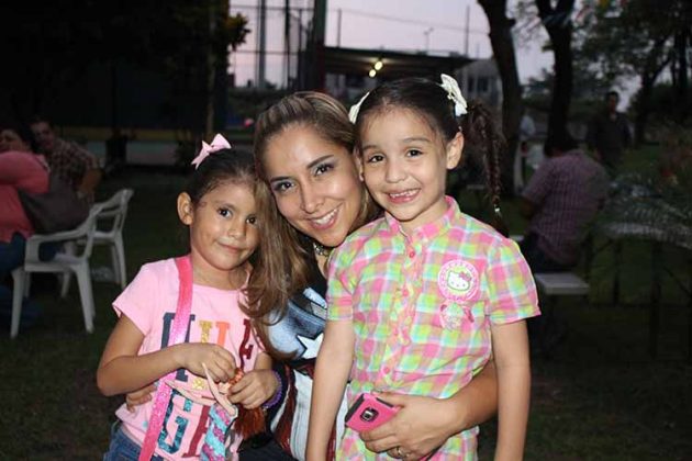 Gabriela Gutiérrez, Priscila Gómez, Sara León.