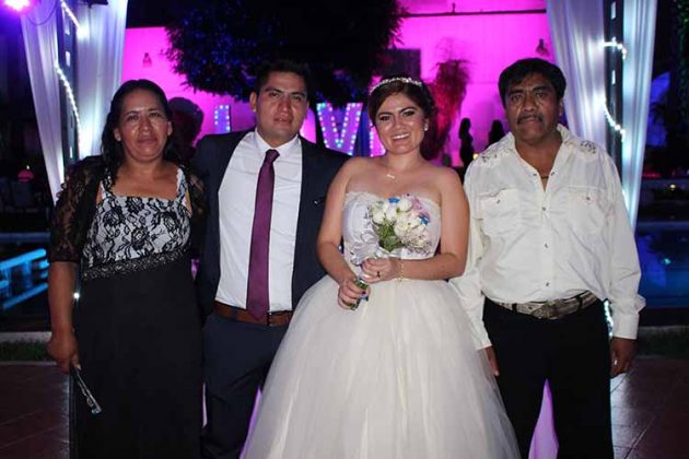 Ana López, Mario Hernández, Cinthia García, José Hernández.