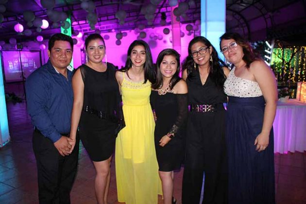 Roberto Chang, Esmeralda López, Rubí López, Karen Carmona, Verónica López, Alejandra Ávila.