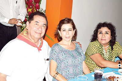 Jovito Vivaldo, Edna Ovalle, Sarita Salazar.