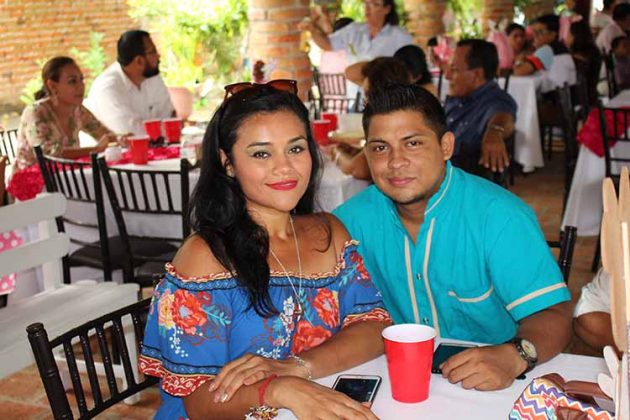 Carmen Murillo, Gilberto Castillo.