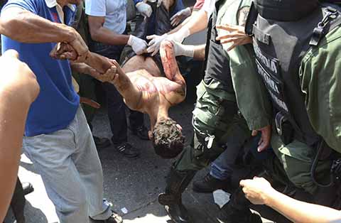 Motín en Cárcel de Venezuela Deja 37 Muertos y 14 Heridos