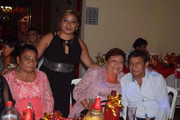 Rosita Cruz, Carmelita Cruz, Yolanda Culebro, Ramiro.