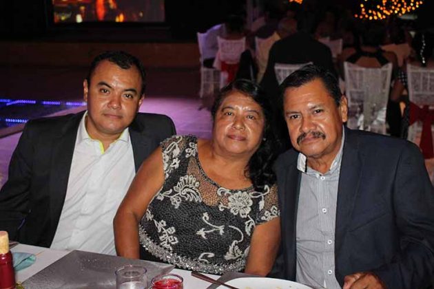 Fernando Samayoa, Silvia Gálvez, Valentín Samayoa.