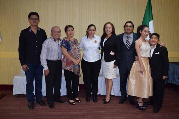 Pedro Muñoz, Elenit López, Fernando Rosas, Marcela López, Suany López, Elsa Escobar, Fernando Rosas, Shakti Rosas.