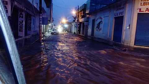 Se Inunda Zona Centro de Huixtla