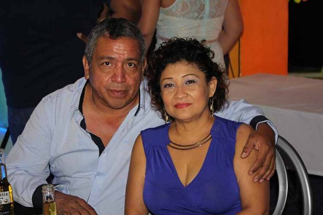 Silvestre Mart&iacute;nez, Miriam Ochoa.