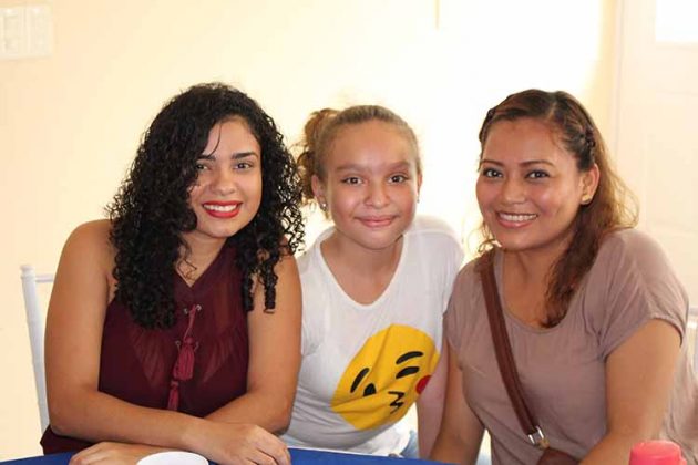 Katherin Peña, Valeria Zúñiga, Nayeli Pereira.