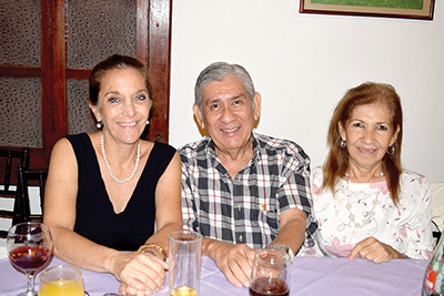 Martha Fourzaly, Fernando, Magda de León.