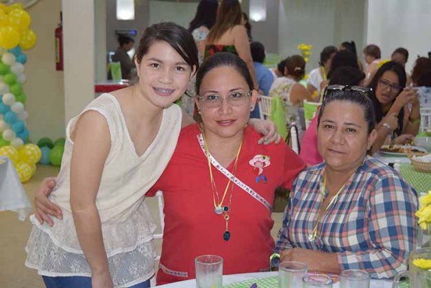 Ana Camacho, Anel Maldonado, Guadalupe Morfin.