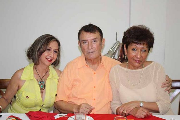 Lourdes Ocampo, Víctor Milla, Rosa Martínez.