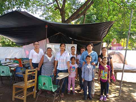 Solos les Ofrecen 75 mil Pesos Para Reconstruir 11 Aulas Dañadas