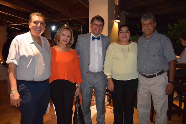 Roberto Fuentes, Maggie Arenas, Hialman Figueroa, Verónica Sánchez, Carlos Aguilar.