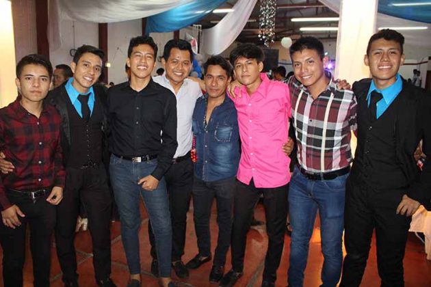 Jesús, Ramón Ricaldi, Manuel Cancino, Alberto Jiménez, Fernando Pérez, Francisco Juárez, Steven Gutiérrez.