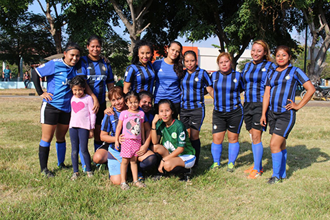 Chicas Club Supera a Rosval