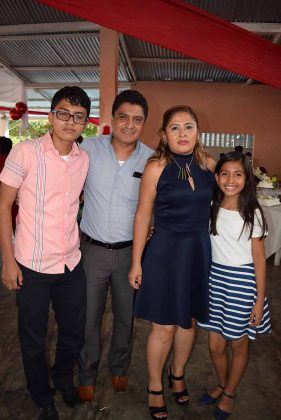 Familia Reyes Monterrosa.