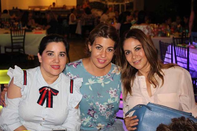 Lissette Nagaya, Vera Parlange, Ana Morales.