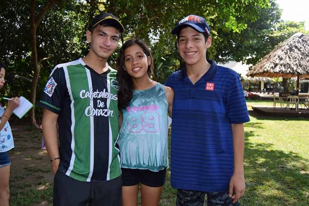 Rodrigo Grajales, Tania Peña, Arik Gómez.