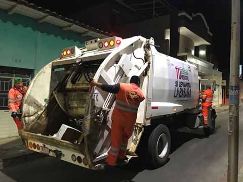 Activa Ayuntamiento de Tuxtla Camiones Recolectores y Compactadores Para Recoger Basura