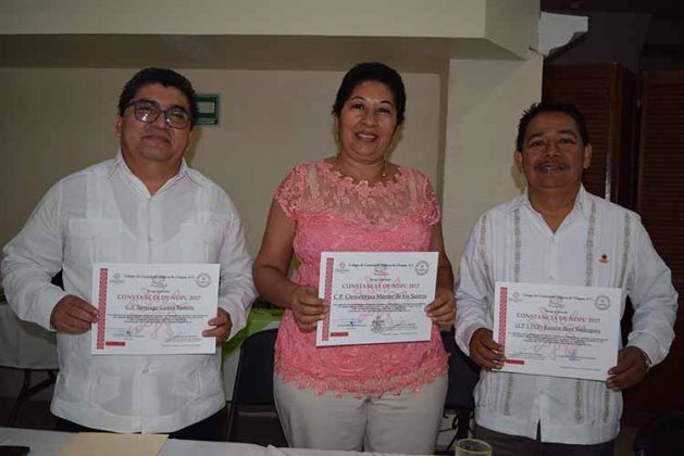 Santiago Garc&iacute;a, Clementina Manzo, Ram&oacute;n Ruiz.
