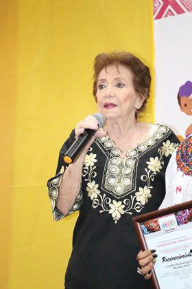 Gloria Palomeque D&iacute;az (Paloma D&iacute;az).
