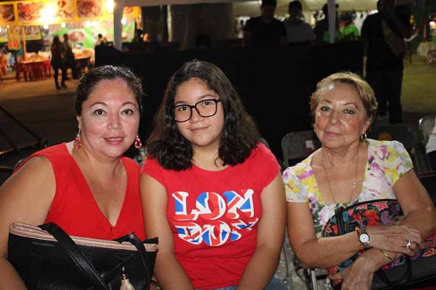 Erika Antonio, Frida Mortera, Yoly Gallegos.