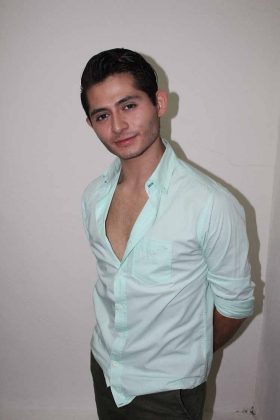 Brandon Marroquín, Bailarín de la Compañía de Danza Clásica de Quintana Roo.