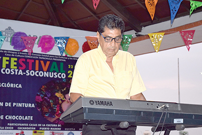 Darinel Celaya, taller de teclado de Tapachula.
