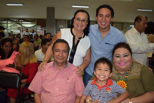 Familia López Espinal.