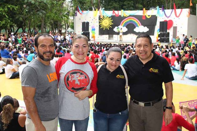 Pastor: Alejandro Orella, Pastora Iliana Orella, Karina Velázquez, Alfredo Gálvez.