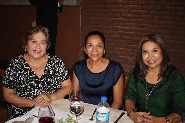 Lulú de Cruz, Rosalba Ruiz, Gabriela de Choel.