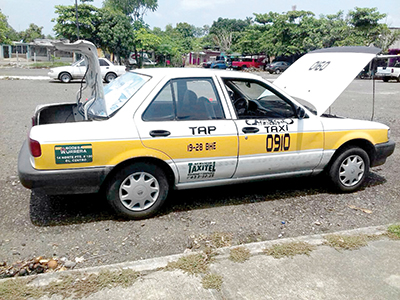 Recuperan Taxi Robado con Violencia