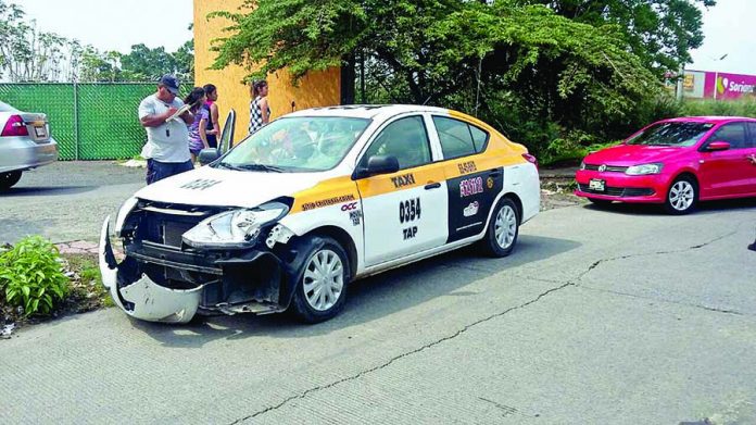 Taxista Arrolla a Motociclista por Alcance