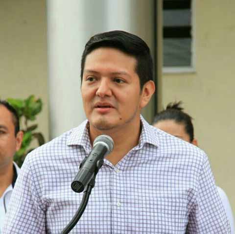 Renuncia EZM a la Candidatura por la Presidencia de Tapachula