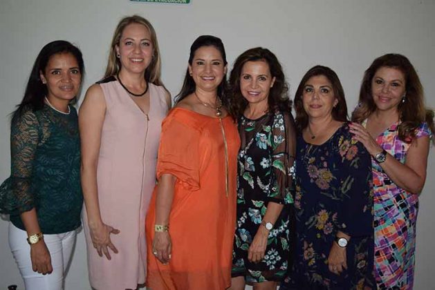 Silvia López, Marisol Cajica, Dora de Villalobos, Mónica, Maricela Gómez, Lucila Sosa.