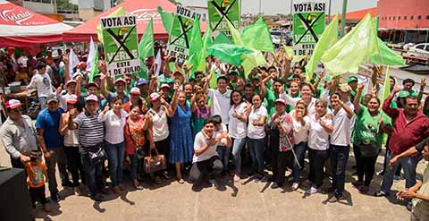 En diversos encuentros con sectores sociales y políticos, el candidato a la Presidencia Municipal de Tapachula, Enrique Zamora Morlet, propuso el fortalecimiento de la Dirección del Deporte para apoyar a los jóvenes talentos, además de brindar transparencia y rendición de cuentas para mejorar los servicios en las colonias.