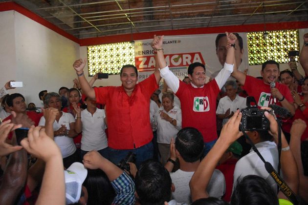 Ex presidentes municipales del partido tricolor, así como diversas organizaciones productivas, externaron su apoyo incondicional al candidato a la Presidencia de Tapachula, Enrique Zamora Morlet, de quien dijeron es la mejor opción para el próximo 1 de julio.