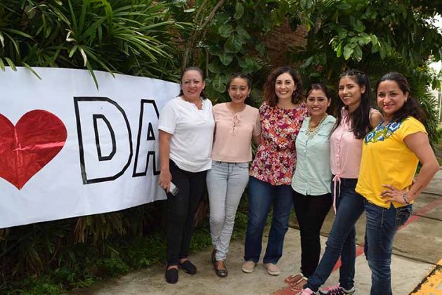 Brenda Estrada, Fany Parada, Clarissa Becerril, Alejandro Ortiz, Ariany Garcúa, Elizabeth Figueroa.