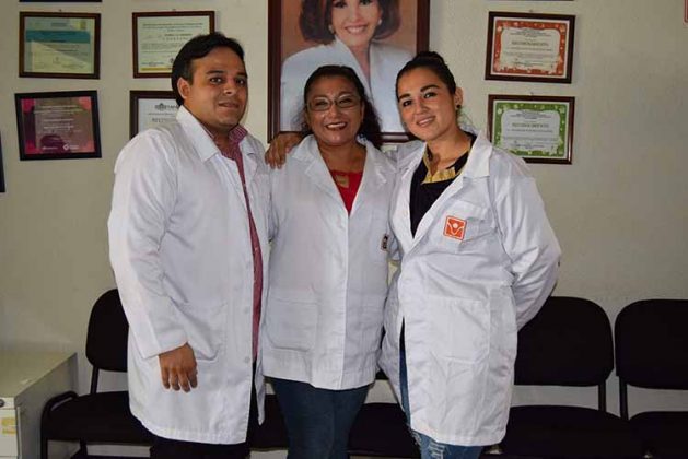 Miguel Mancera, Ana Lydia Ovando, Anita Gamboa, parte del staff de CIJ Tapachula.