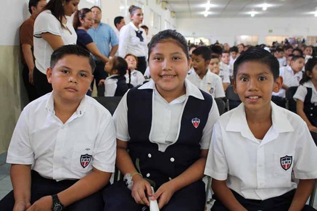 Emiliano Keller, Kathia Cruz, Rafael López.