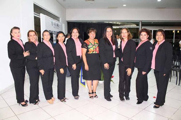 Argelia Komukai, Marycarmen Elorza, Angélica Bonel, Azucena Cotoc, Lulú Santos, Elisa Tort, Sandra Hernández, Luz de la Cruz, Blanca Flores.