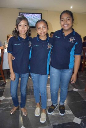 Abril Reyes, Brisa Hernández, Valeria Salazar.