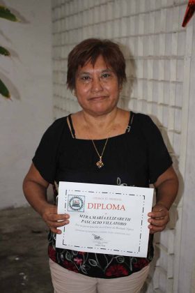 Elizabeth Pascasio. Maestra.