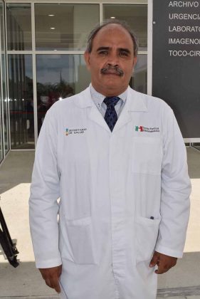 Dr. Gerardo Urquieta González, sub director médico.
