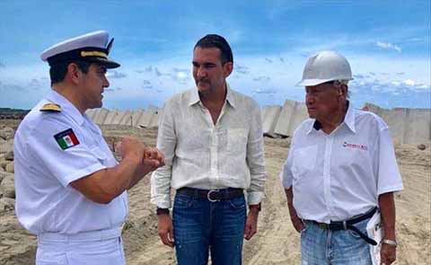 El gobernador Manuel Velasco y Luis Armando Melgar sumaron esfuerzos para gestionar el proyecto del muro.