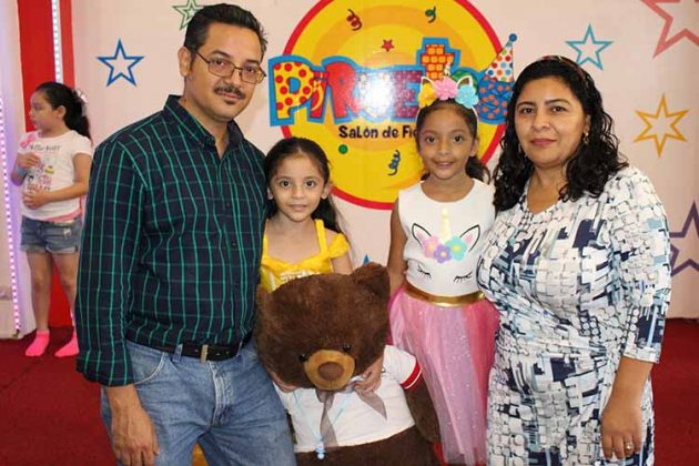 Luis, Yolanda, Alicia Domínguez, Alicia Rangel.